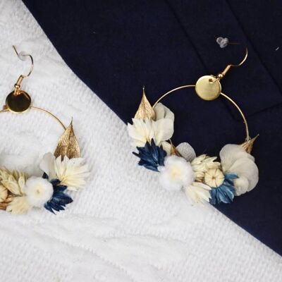 „Chloé“ Blaue getrocknete Blumenohrringe Größe S
