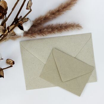 Enveloppe en papier d'herbe, carte de vœux et pliante 2