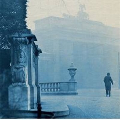 Alone in BerlinPenguin Modern Classics by Hans Fallada