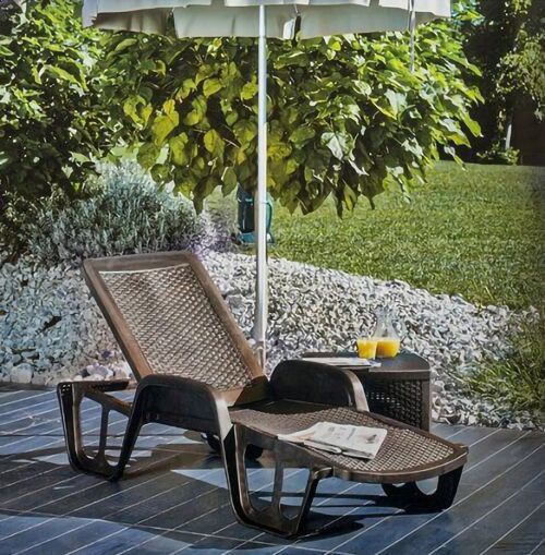 Dmora Lettino prendisole Milano, Sdraio da giardino regolabile con braccioli, Lettino da esterno, 100 % Made in Italy, Cm 192x71h100, Marrone