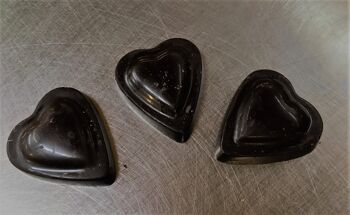Boîte Coeur garnie de petits coeurs chocolat fourrés, BIO, env 150g 2