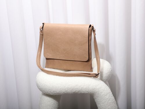 1682181 Camel Pochette