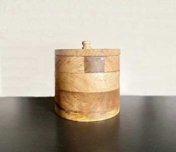 Boîte de rangement en bois de manguier avec couvercle 3