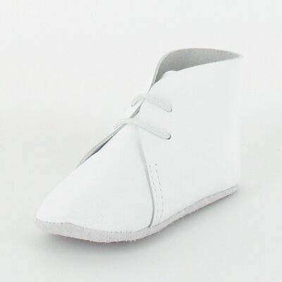 Smooth leather baby shoes White