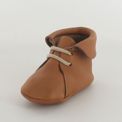 Baby booties with natural leather lapel collar - Camel