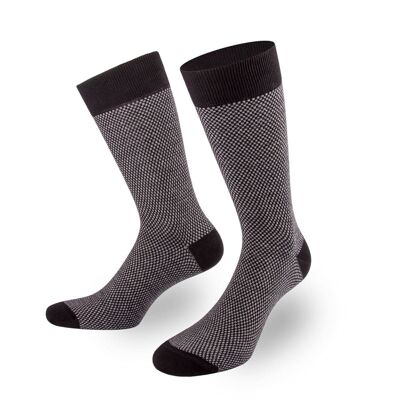 Luxury men's socks in black and white from PATRON SOCKS - STYLISH, SUSTAINABLE, SPECIAL!