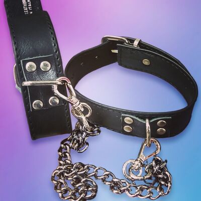 Leather handcuffs for wrists or ankles. Slim model, wearable even without chain
