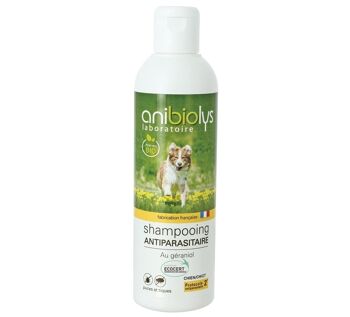 SHAMPOOING ANTIPARASITAIRE CHIEN 250ML