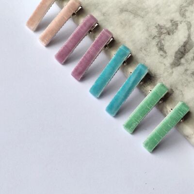 LESS IS MORE IV - Set of 8 Hair Clips