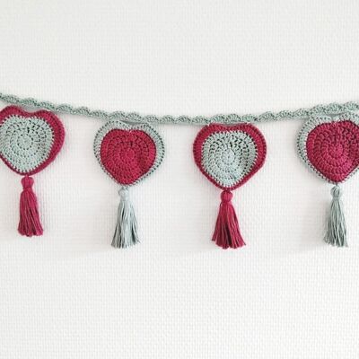 Fuchsia heart garland