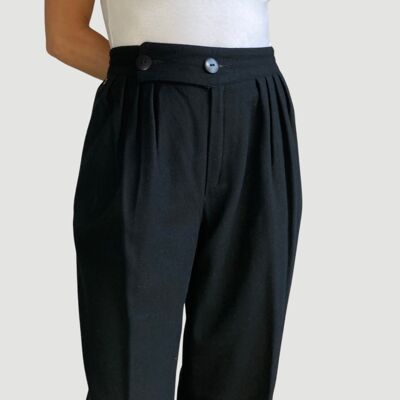 Pantalone in lana nera