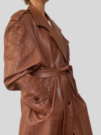 Trench en cuir marron 4