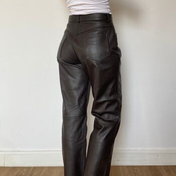 Pantalon en cuir marron foncé 2