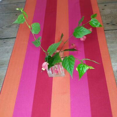 Table Runner Red O. Pink