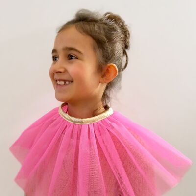 Fuchsia tulle collar