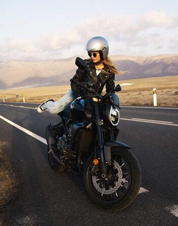 Veste moto en cuir Suzy homologuées AA 5