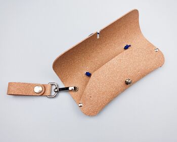 Etui à lunettes en cuir recyclé avec porte-clés 6