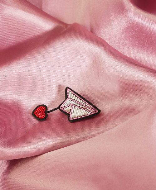 Broche Mini avion & coeur fait main broderie cannetille - idée cadeau St-Valentin