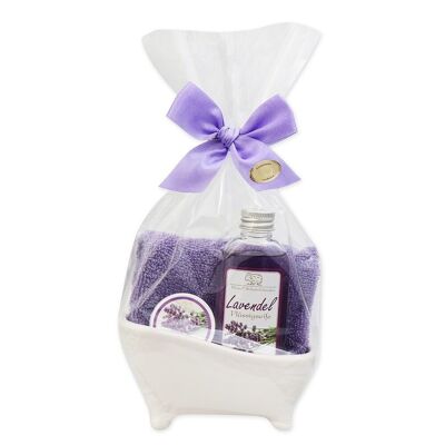 Body Care - Small bathtub: soap, lip balm, glove, lavender