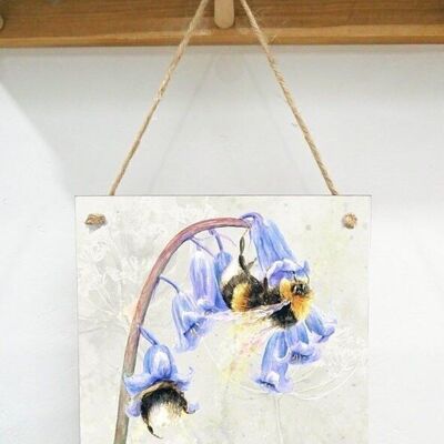 Placa de arte colgante, abejas en campanillas