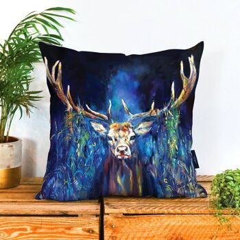 Coussin Cerf broutant bleu 1