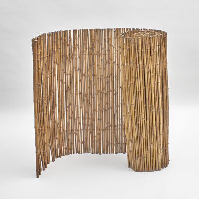 Paravento realizzato con canne di bambù