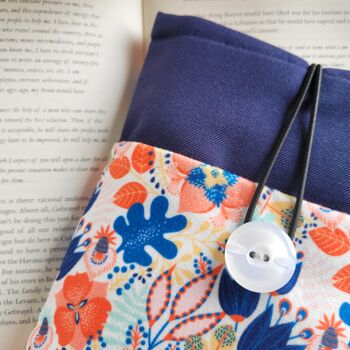 Pochette de livre florale avec poche et fermeture à bouton, couverture de livre en tissu 4