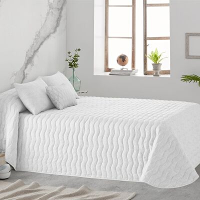Bouti Daisy Quilt - White - 105cm Bed