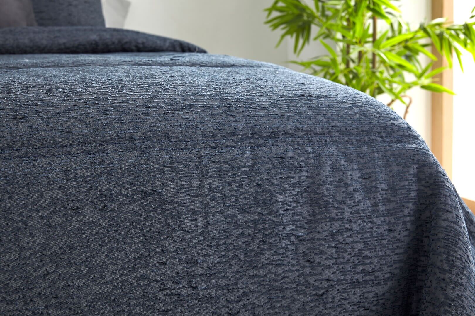 Bouti Sara Steppdecke – Grau – 180 cm Bett