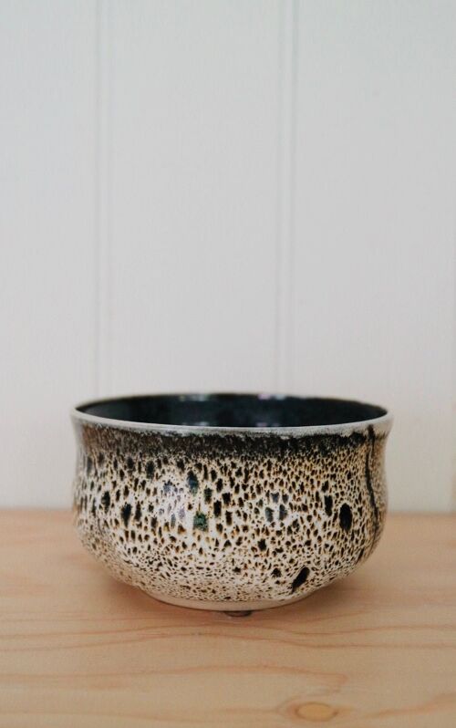 Handmade Japanese ceramics stoneware Dark Brown & White Matcha Green tea bowl  Cerealsoup bowlBonsai pot Croco collection