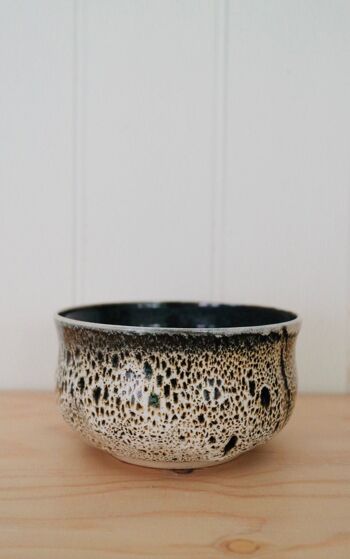 Céramique japonaise faite à la main Bol à thé vert matcha marron foncé et blanc Cerealsoup bol Bonsai pot collection Croco 1