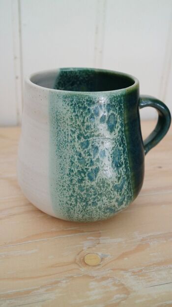 Céramique en grès japonais fait à la main Vert foncé & blanc Mug Collection Neige sur la mousse 2
