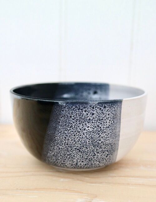 Handmade Japanese ceramics stoneware Navy & white Matcha Green tea bowl  Cerealsoup dessert bowl Nami Ocean waves  collection
