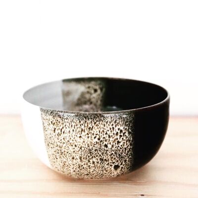 Céramique japonaise faite à la main en grès Bol à thé vert matcha noir et blanc Soupe aux céréales Bol à dessert Pot à bonsaï Champ d'hiver