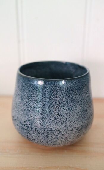 Céramique japonaise faite à la main Pois bleu marine et bleu pâle Tasse Yunomi tasse à thé vert Neige foncée 3
