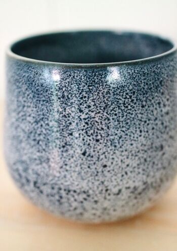 Céramique japonaise faite à la main Pois bleu marine et bleu pâle Tasse Yunomi tasse à thé vert Neige foncée 4