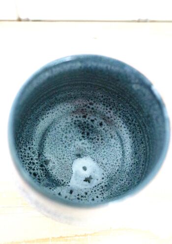 Céramique japonaise faite à la main Pois bleu marine et bleu pâle Tasse Yunomi tasse à thé vert Neige foncée 5