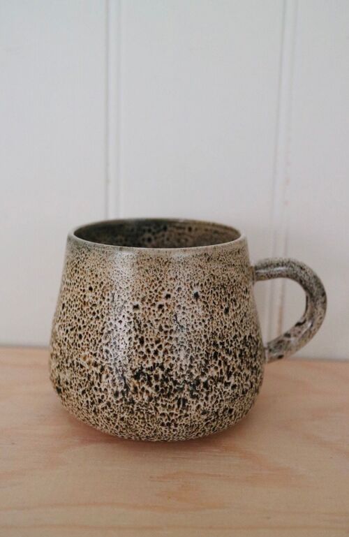 Handmade Japanese ceramics stoneware coffee Tea mug Dark brown with beige dots Croco
