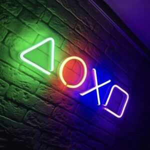 Éclairage au néon de style PlayStation