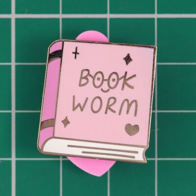 Bookworm reading enamel pin - lilac