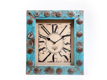 Horloge fenêtre 36x40 bois recyclé 1