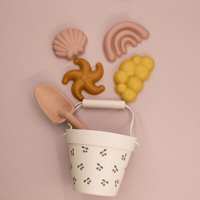 Beach Toy Set | children | silicone | bucket | scoop | pink