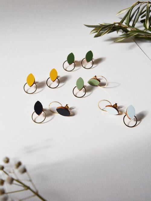Pendientes pequeños, Pendientes de madera sencillos y minimalistas, Colección Olivia