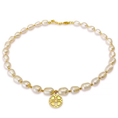 Freshwater pearl necklace with shamrock pendant