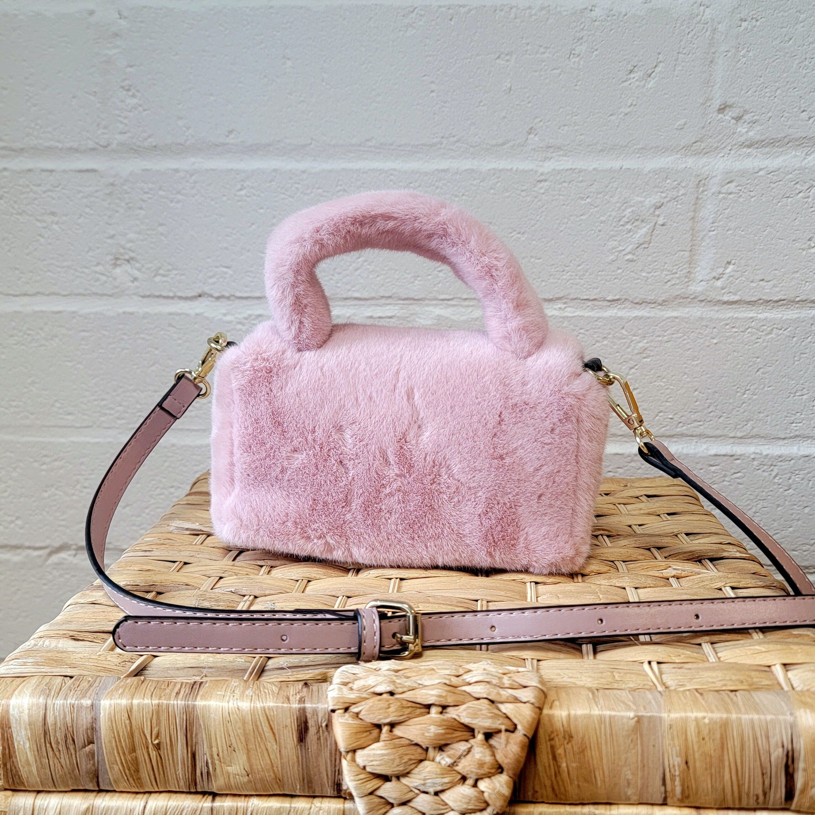 Faux fur purses outlet wholesale