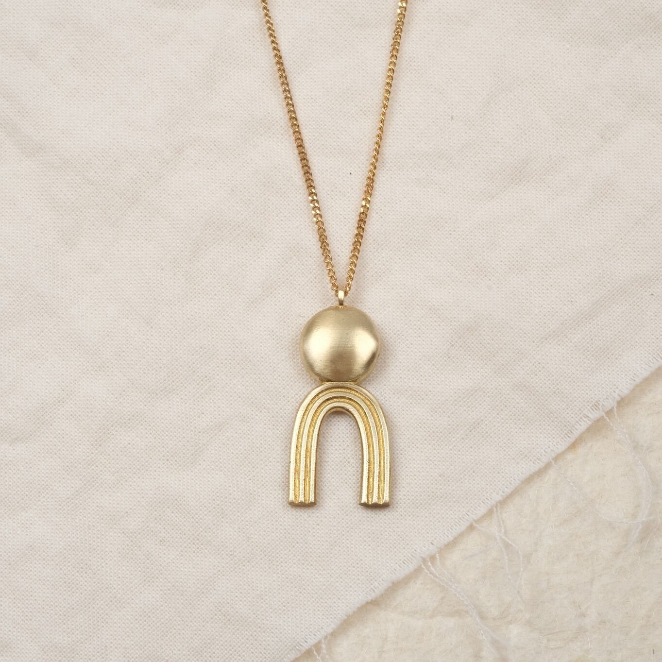 Goldene Halskette aus Messing für Damen - Nachhaltig - SOMA