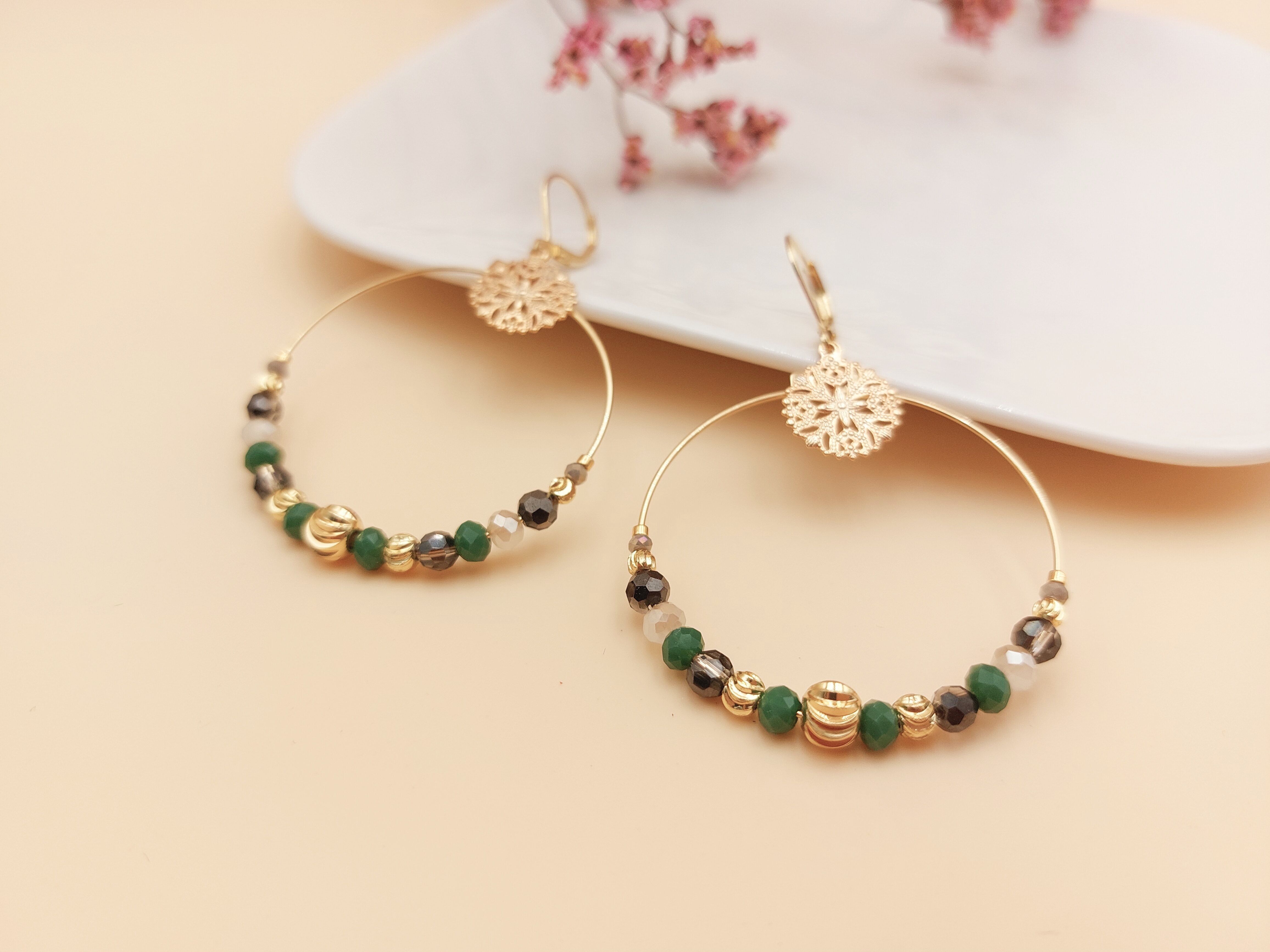 Pendientes de aro de encaje Jeanne - Verde Menta