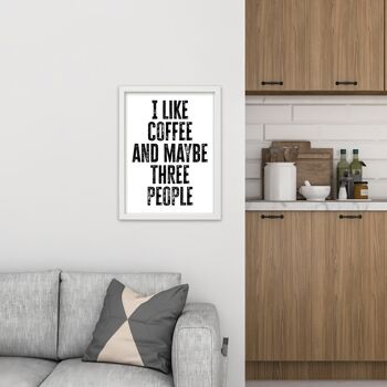 J'aime le café et peut-être trois personnes dans la cuisine 3