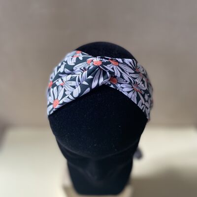 Josephine headband and belt with black daisy pattern