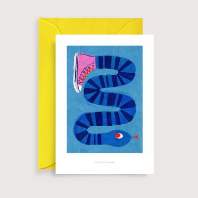 Schlange mit Turnschuh-Mini-Kunstdruck | Illustrationsanmerkungskarte